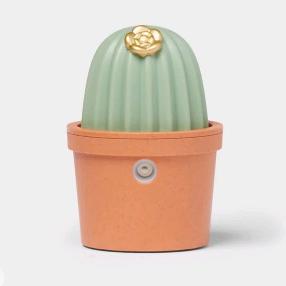 Threshold NWT/NIB Cactus Ultrasonic Mini Diffuser Portable Rechargeable